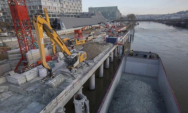 Travaux en gare de Pont de Sèvres.