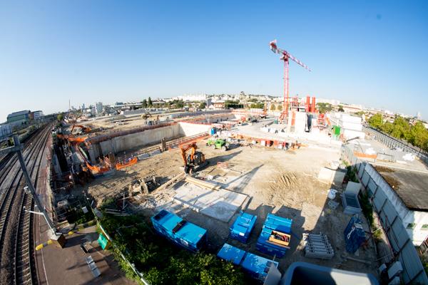 Travaux en gare des Ardoines. © SGP