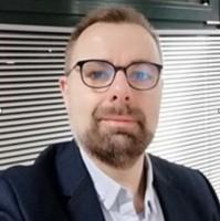 Expert depuis plus de 25 ans dans la transformation digitale des entreprises, pour les accompagner dans la définition et la mise en œuvre de leur stratégie et réussir leur transition vers un modèle plus agile.